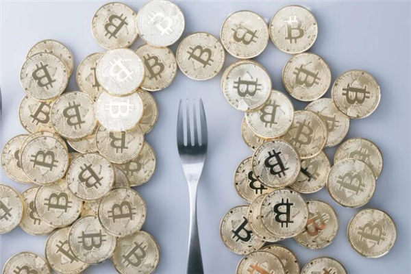 10年比特币(比特币十年变化)